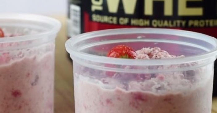 Gold Standard 100% Whey Strawberry Shortcake Oats | Optimum Nutrition UK